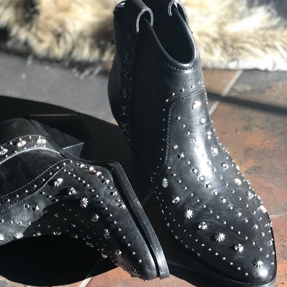 NWOB! Sam Edelman Black Leather Booties Sz. 5.5 - Picture 3 of 8